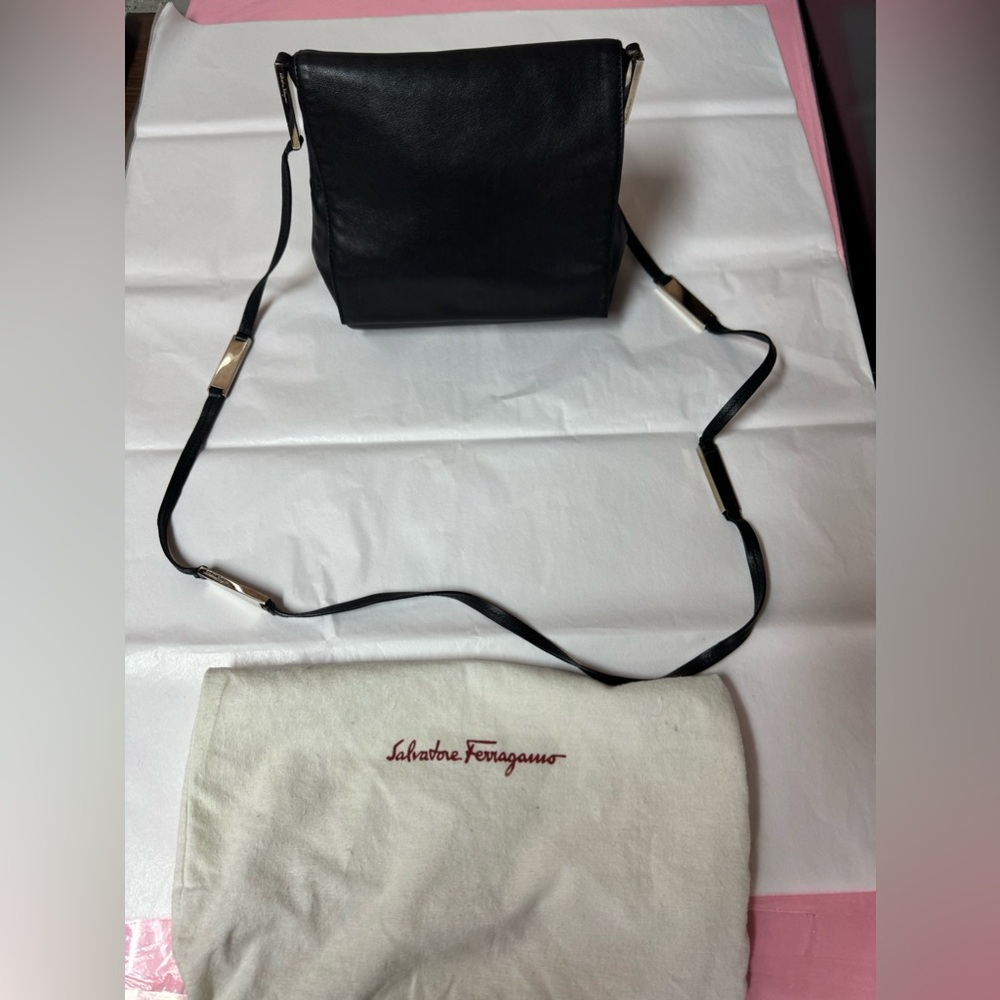 Salvatore Ferragamo Leather Shoulder Bag Vintage